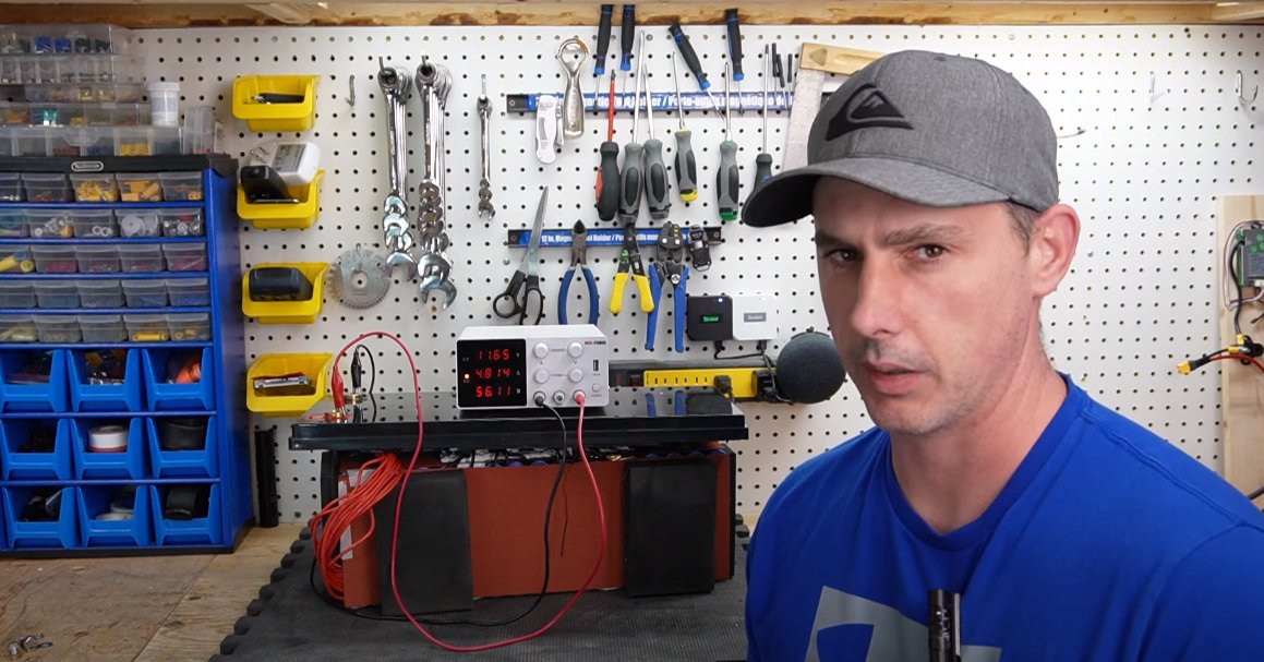 Off-Grid Living: Review of the GoldenMate 12V LiFePO4 200Ah Battery